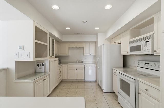 5200 Keller Springs Road 1315, Dallas, TX 75248