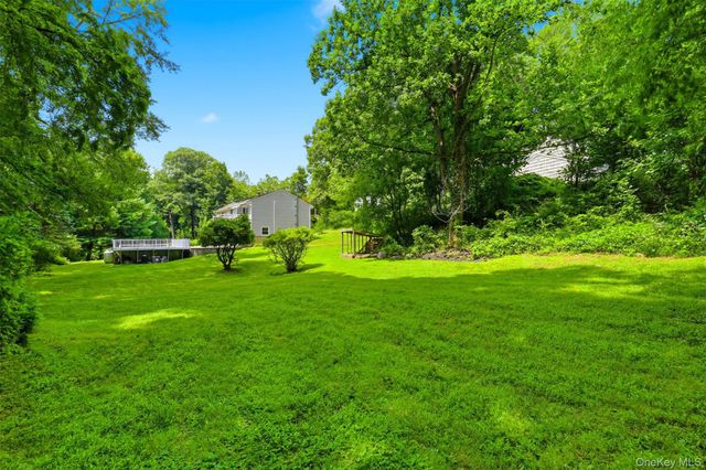 27 Casse Court, Mahopac, NY 10541