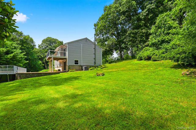 27 Casse Court, Mahopac, NY 10541