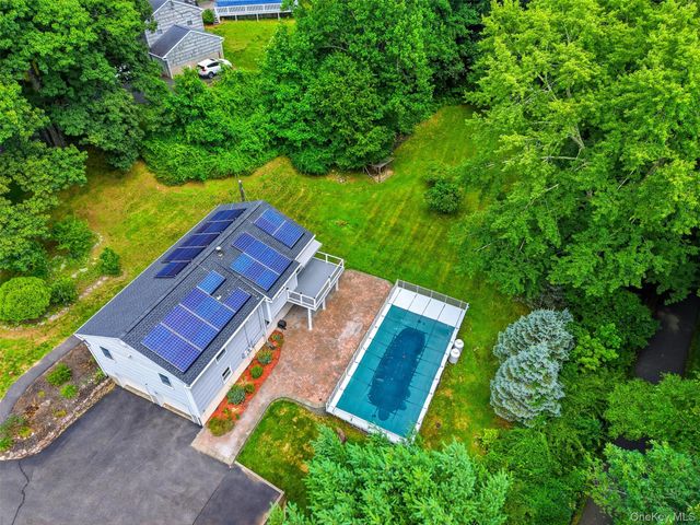 27 Casse Court, Mahopac, NY 10541
