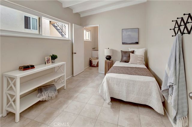 213 33rd Street, Newport Beach, CA 92663