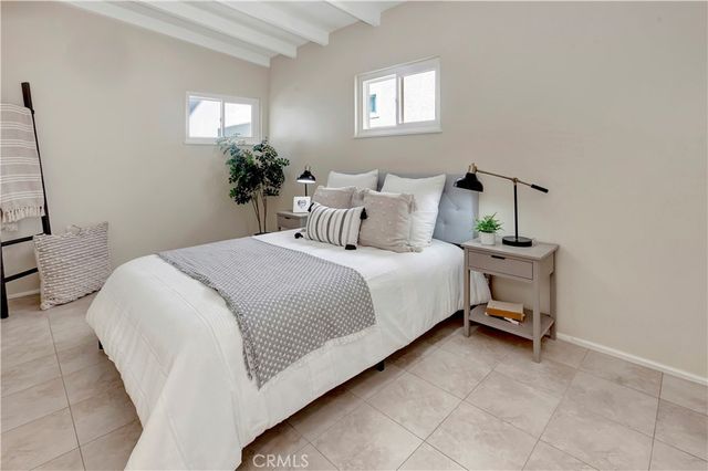 213 33rd Street, Newport Beach, CA 92663
