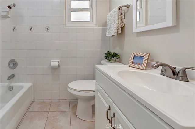 213 33rd Street, Newport Beach, CA 92663