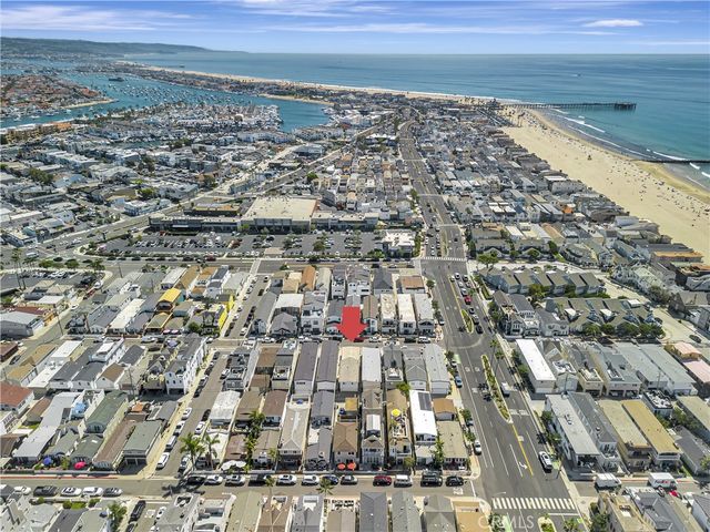 213 33rd Street, Newport Beach, CA 92663