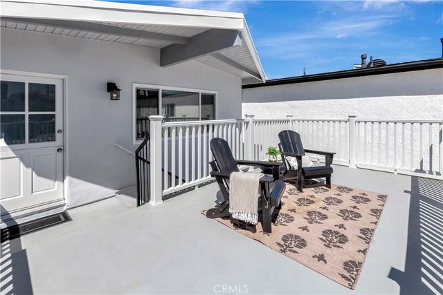 213 33rd Street, Newport Beach, CA 92663