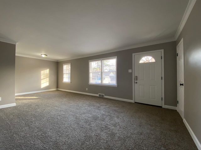 516 JEANNE DR, Memphis, TN 38109