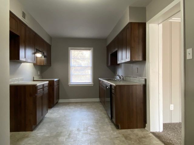 516 JEANNE DR, Memphis, TN 38109