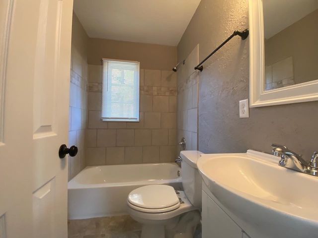 516 JEANNE DR, Memphis, TN 38109