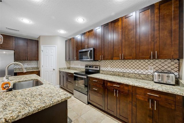 230 CLAYTON STREET, Brandon, FL 33511