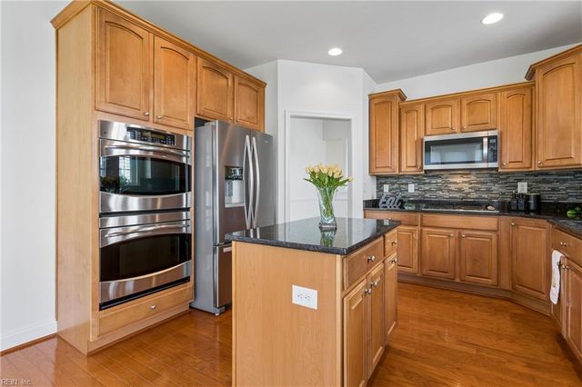 4232 Old Lock RD, Williamsburg, VA 23188