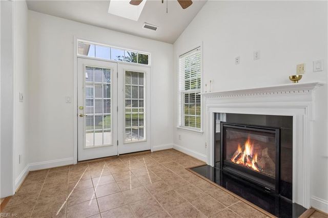 4232 Old Lock RD, Williamsburg, VA 23188