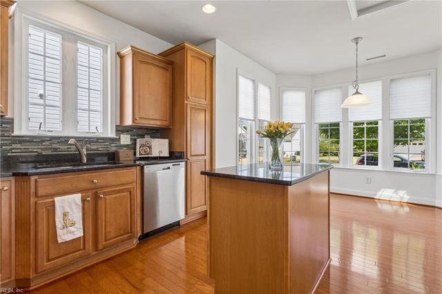 4232 Old Lock RD, Williamsburg, VA 23188
