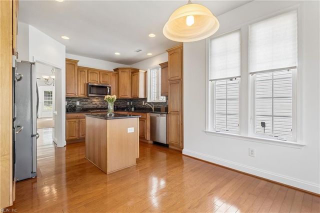 4232 Old Lock RD, Williamsburg, VA 23188