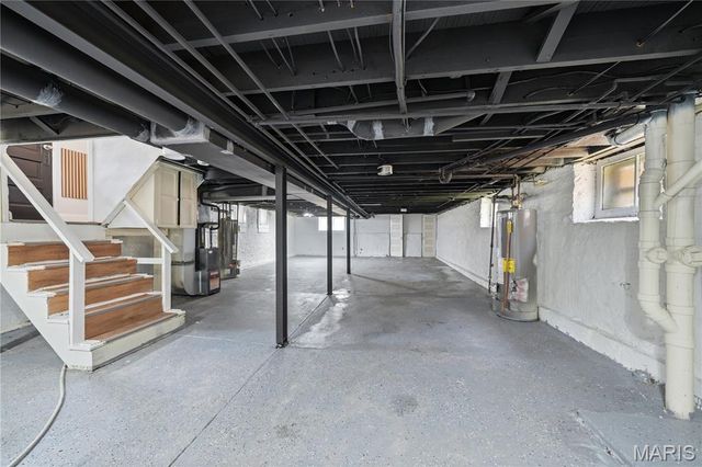 4945 Sutherland Avenue, St Louis, MO 63109