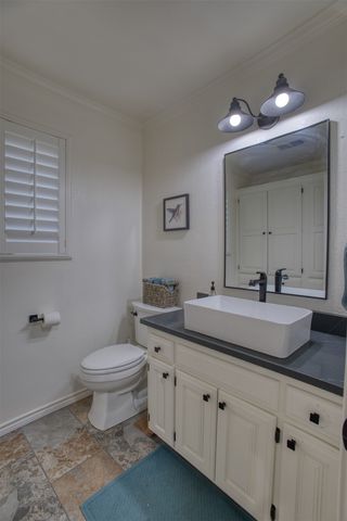 8550 Lakewood Drive, Brownwood, TX 76801