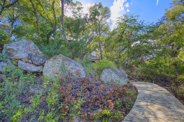 8550 Lakewood Drive, Brownwood, TX 76801