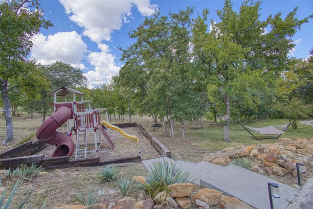 8550 Lakewood Drive, Brownwood, TX 76801