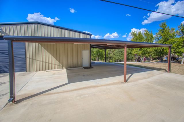 8550 Lakewood Drive, Brownwood, TX 76801