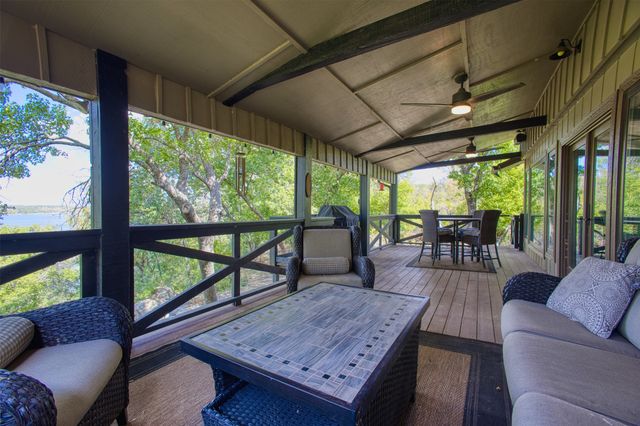 8550 Lakewood Drive, Brownwood, TX 76801