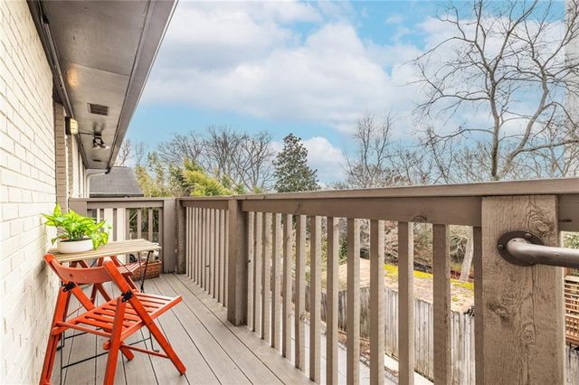 410 Candler Park NE Drive H-7, Atlanta, GA 30307