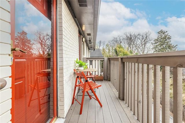 410 Candler Park NE Drive H-7, Atlanta, GA 30307