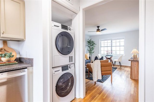 410 Candler Park NE Drive H-7, Atlanta, GA 30307