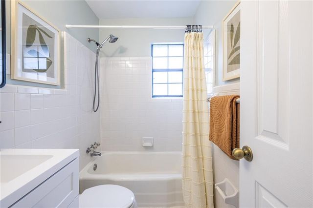 410 Candler Park NE Drive H-7, Atlanta, GA 30307