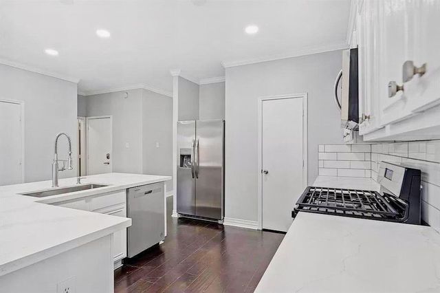 6639 Stonecross Creek Lane, Katy, TX 77449