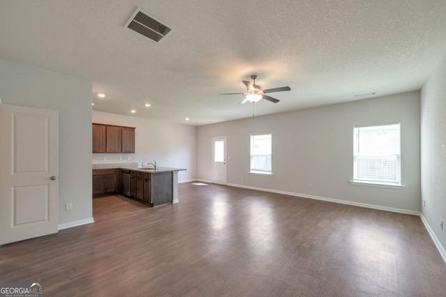 2889 Cleburne Terrace, Hampton, GA 30228