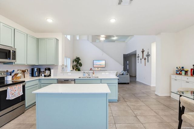 3813 Annalise Ave, Seguin, TX 78155