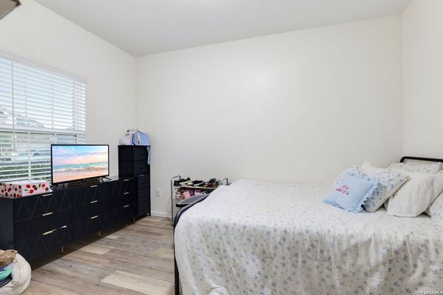 3813 Annalise Ave, Seguin, TX 78155