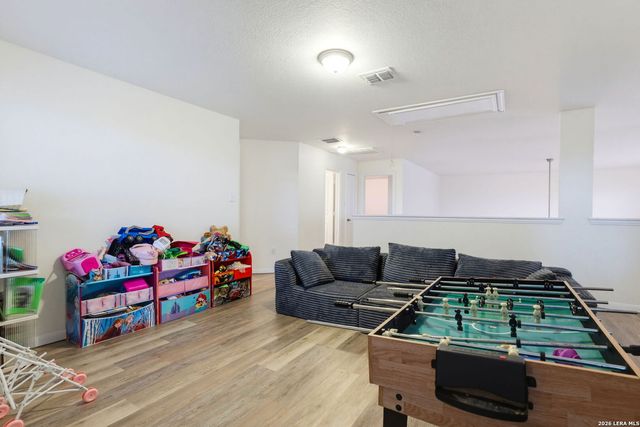 3813 Annalise Ave, Seguin, TX 78155
