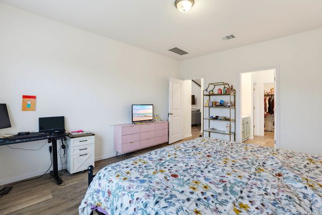 3813 Annalise Ave, Seguin, TX 78155
