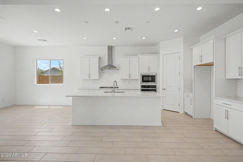 24127 N 172ND Drive, Surprise, AZ 85387 — photo 2