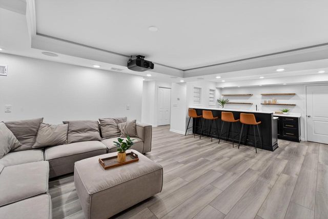 9483 Ashbury LANE, Pleasant Prairie, WI 53158