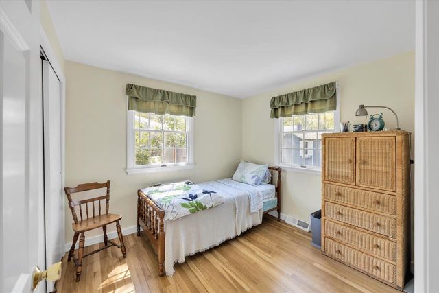 27 Sandpiper Circle, Teaticket, MA 02536