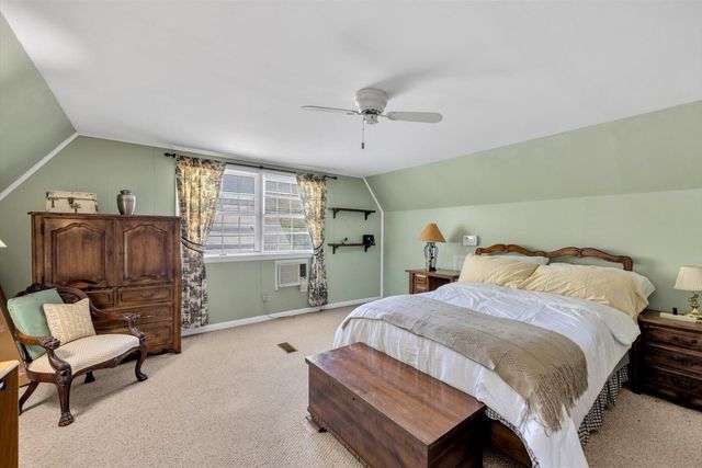 27 Sandpiper Circle, Teaticket, MA 02536