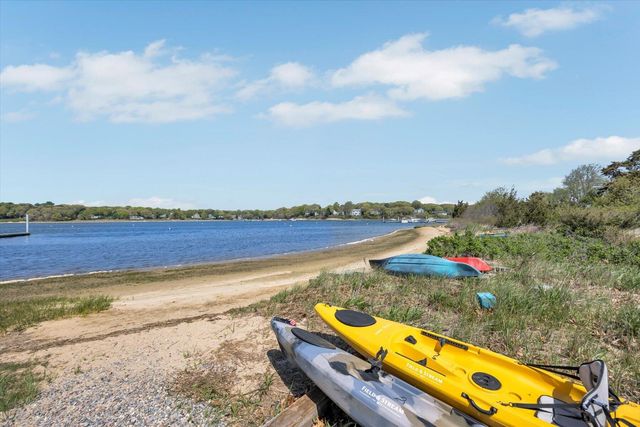 27 Sandpiper Circle, Teaticket, MA 02536