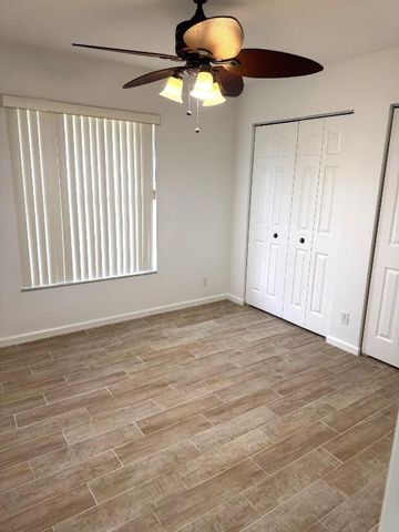 106 Pepper Tree Crescent, Royal Palm Beach, FL 33411