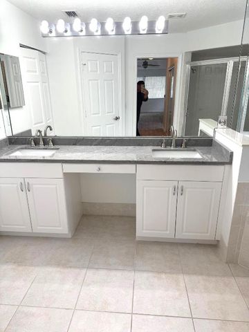 106 Pepper Tree Crescent, Royal Palm Beach, FL 33411