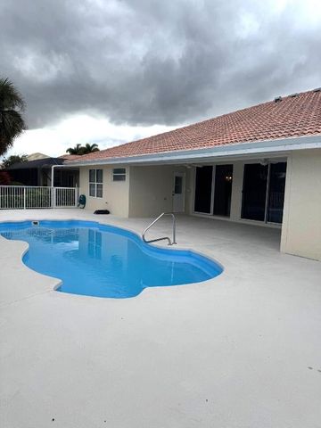 106 Pepper Tree Crescent, Royal Palm Beach, FL 33411