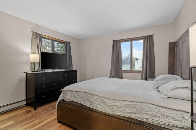 4151 Boone Avenue N 203, New Hope, MN 55427