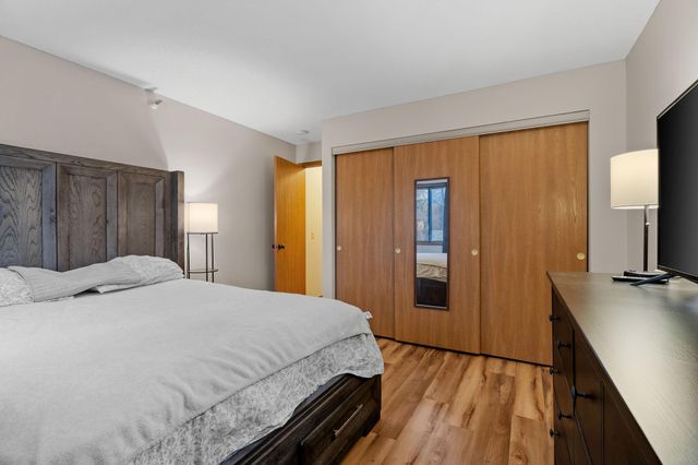 4151 Boone Avenue N 203, New Hope, MN 55427