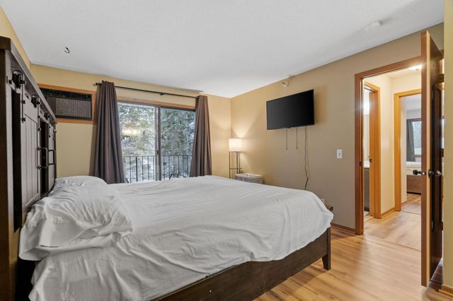 4151 Boone Avenue N 203, New Hope, MN 55427