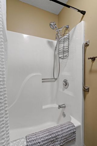 4151 Boone Avenue N 203, New Hope, MN 55427