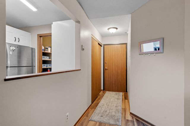 4151 Boone Avenue N 203, New Hope, MN 55427