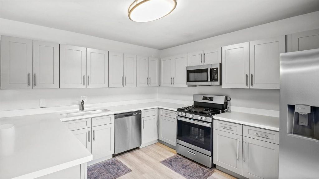6363 Seven Springs Boulevard A, Greenacres, FL 33463