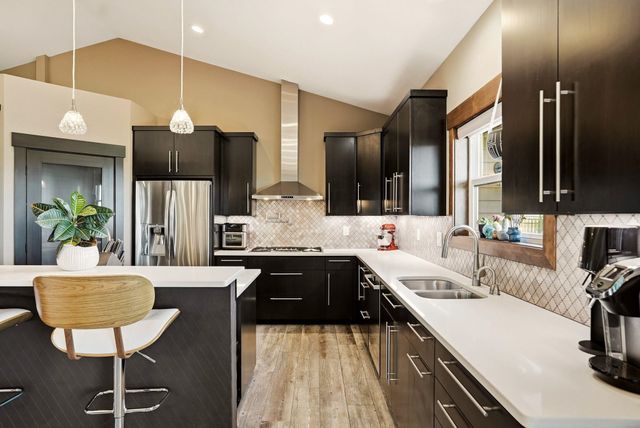 16421 N Dalton Rd, Spokane, WA 99208