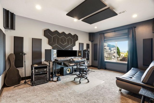 16421 N Dalton Rd, Spokane, WA 99208