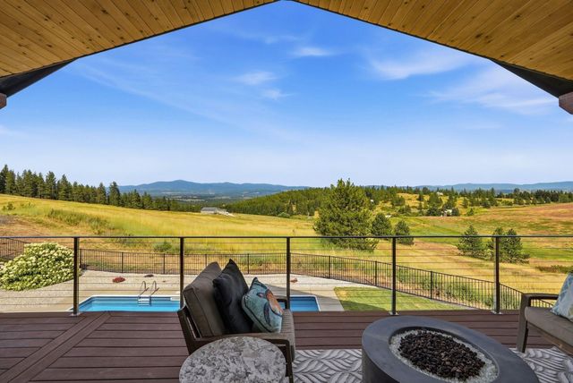 16421 N Dalton Rd, Spokane, WA 99208